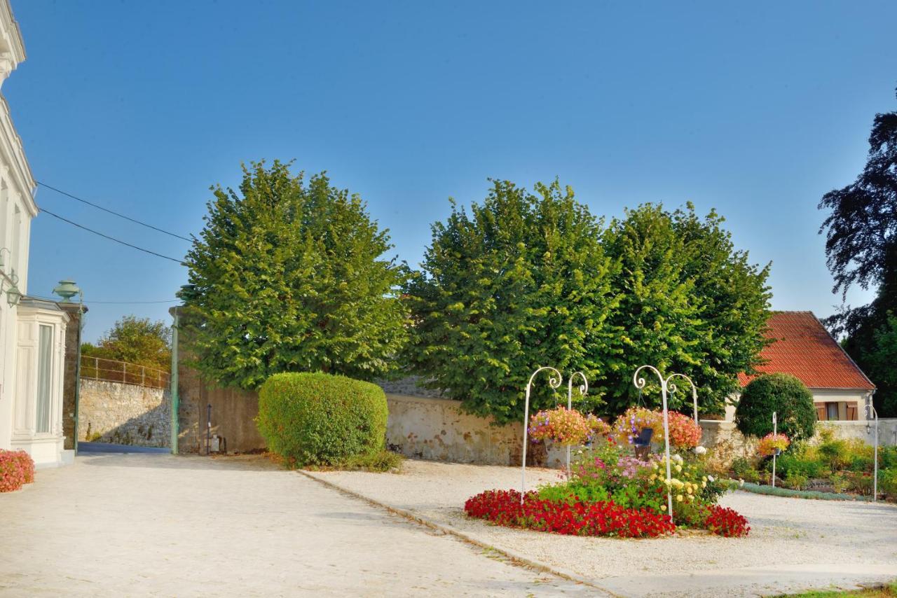 Logis & Restaurant Chateau De La Marjolaine Essomes-sur-Marne